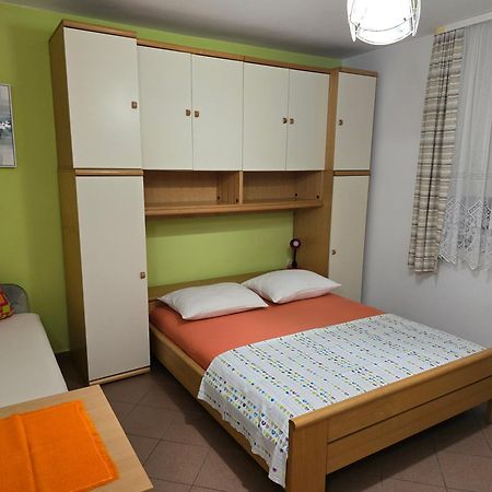 Apartments Mladenka Senj  Eksteriør billede
